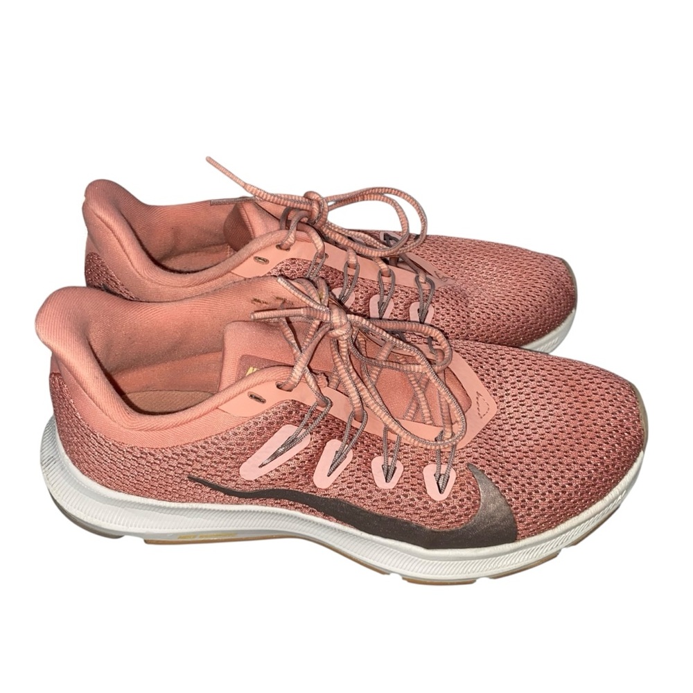 Nike Quest 2 Running Coral Athletic Shoes Size 7 Coral Breathable Cushion